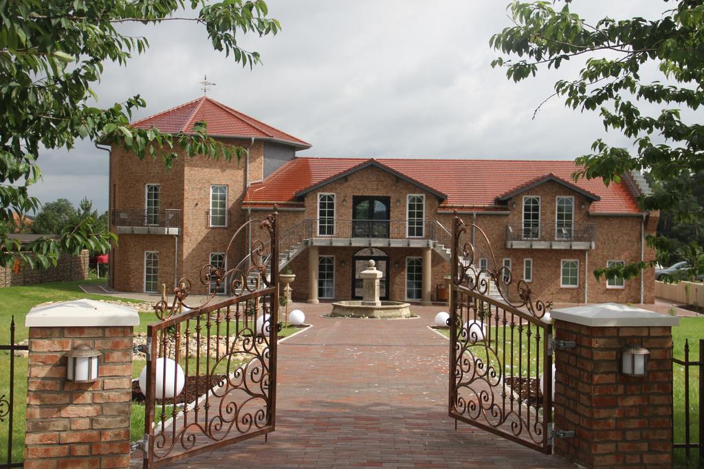Kur-& Landhotel Borstel - Treff Dabel Экстерьер фото